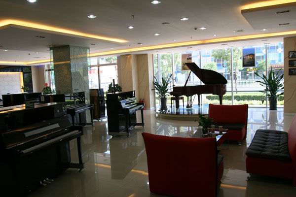 56德国博兰斯勒钢琴乐博北京专卖店喜迎开业